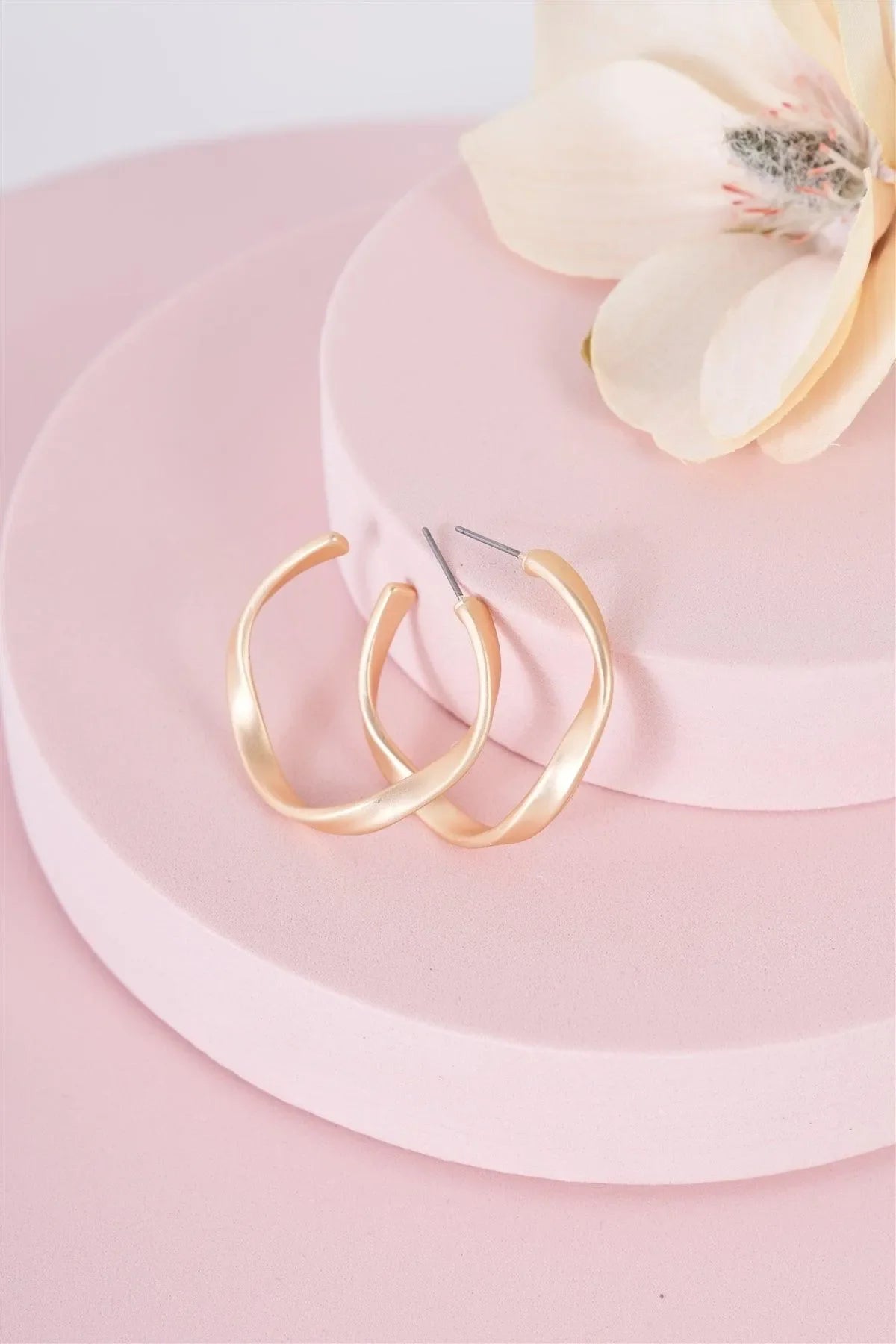 Matte Gold Twisted Circular Earrings