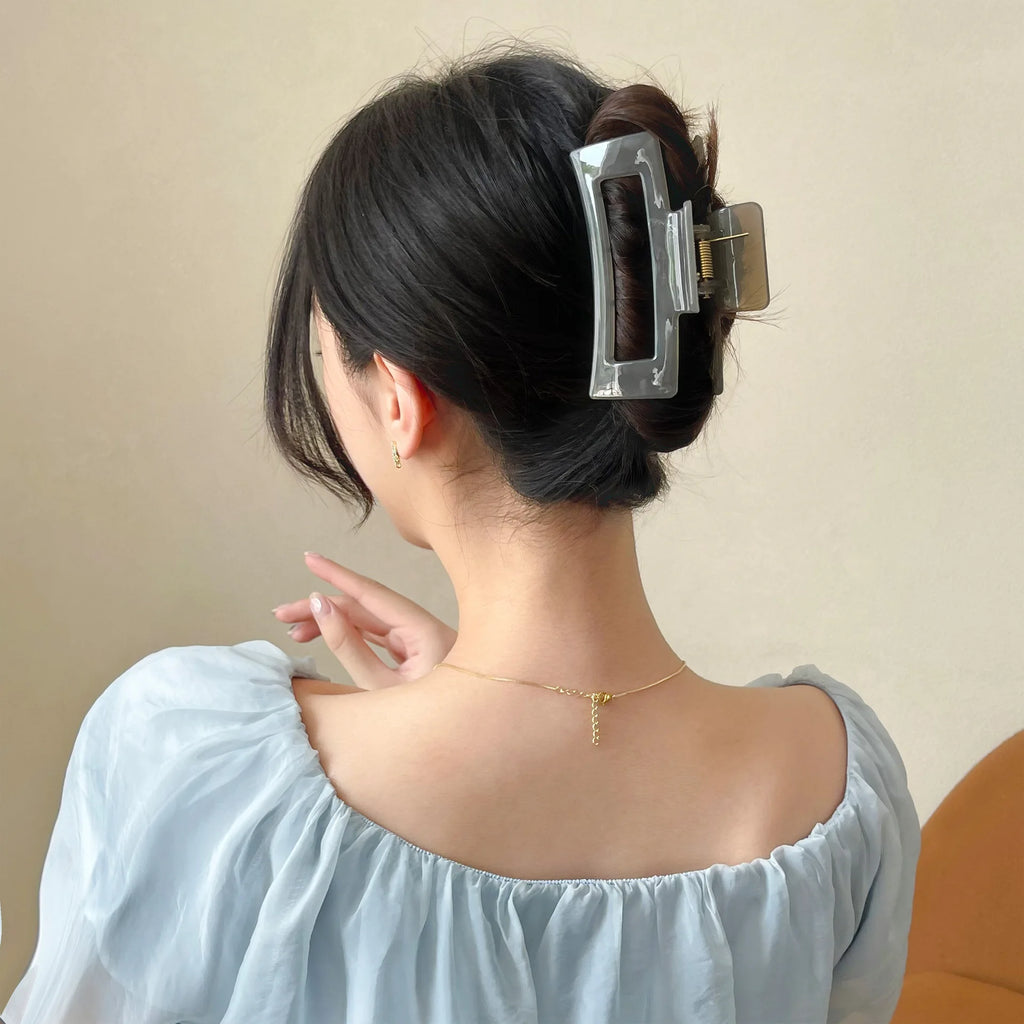 2022 New Hair Claw Clip for Women Girl Large Transparent Hair Claw Headwear Barrette Lady Hair Styling Tool Hair Accessories