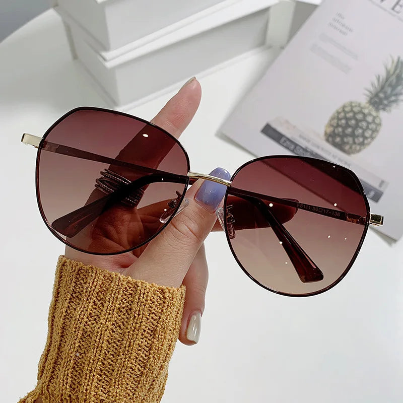 Hot Selling Metallic Sunshade Glasses Women'S Advanced Sense Polarizing Sunglasses UV Protection Sun Summer Sports T194