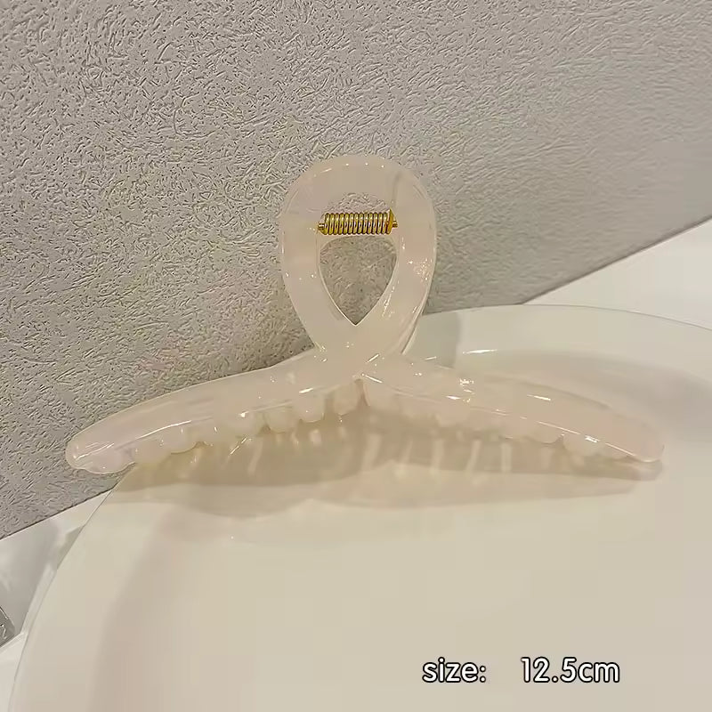 Elegant Hair Essential Claw