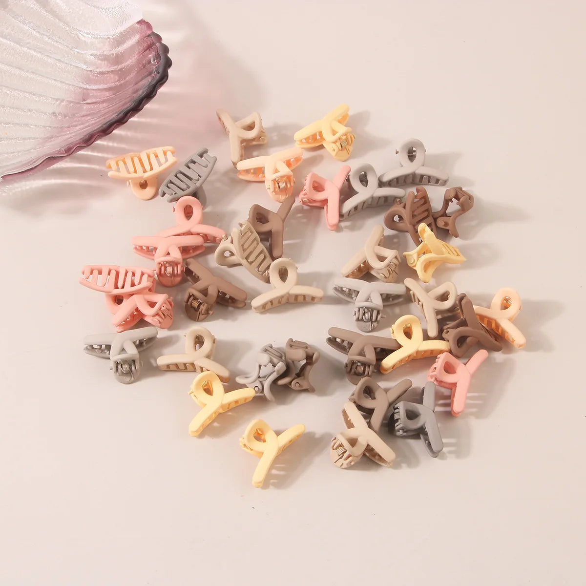 20Pcs/Set Simple Frosted Small Hair Claws Girls Cute Solid Color Acrylic Hairpin High Horsetail Clamp Headwear Hair Accessories
