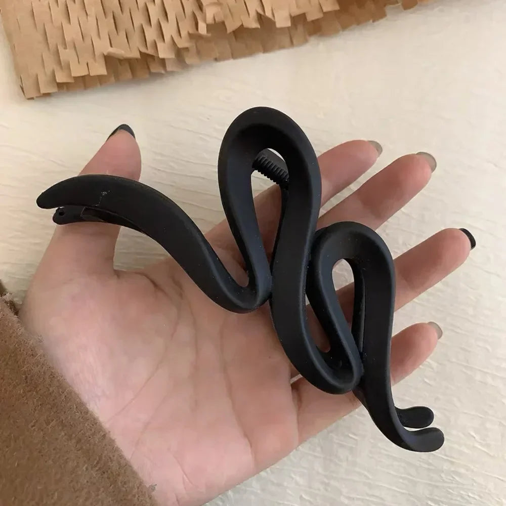 Fashion Large Hair Clip Women Fashion Hair Pins Matte Hairpin French Elegant Hair Claw Girls Korean Hair Clips Hair Accessories